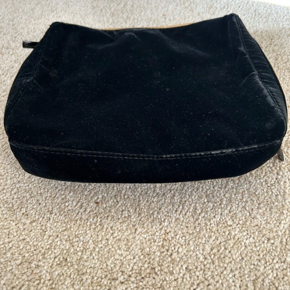 Chanel Parfums black velvet zip top cosmetics bag. - Picture 4 of 6
